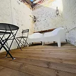 Le Studio Terrasse Bethunois - Appart Hotel Centre Climatise - All Confort 公寓