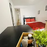 Le Studio Terrasse Bethunois - Appart Hotel Centre Climatise - All Confort דירה